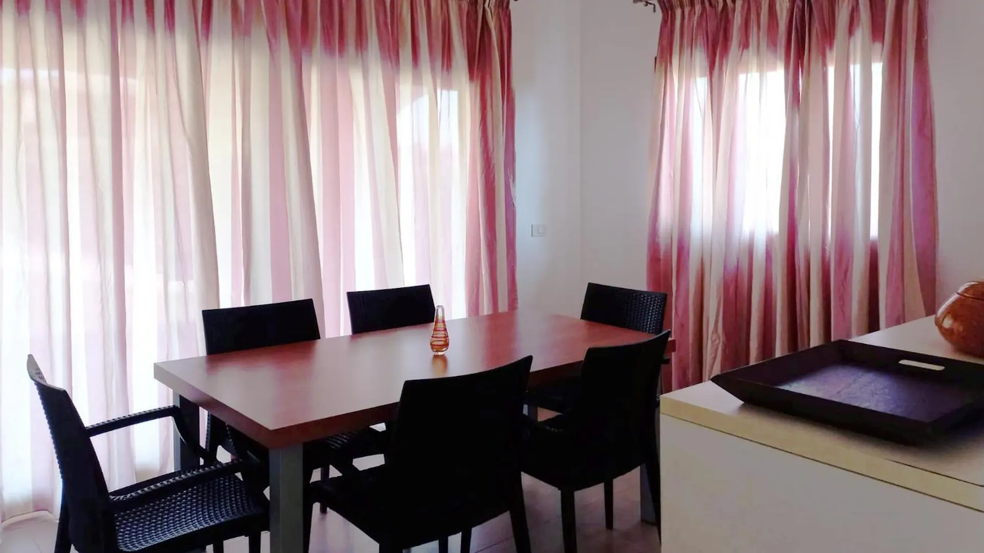 Villa Serena A ستينتينو